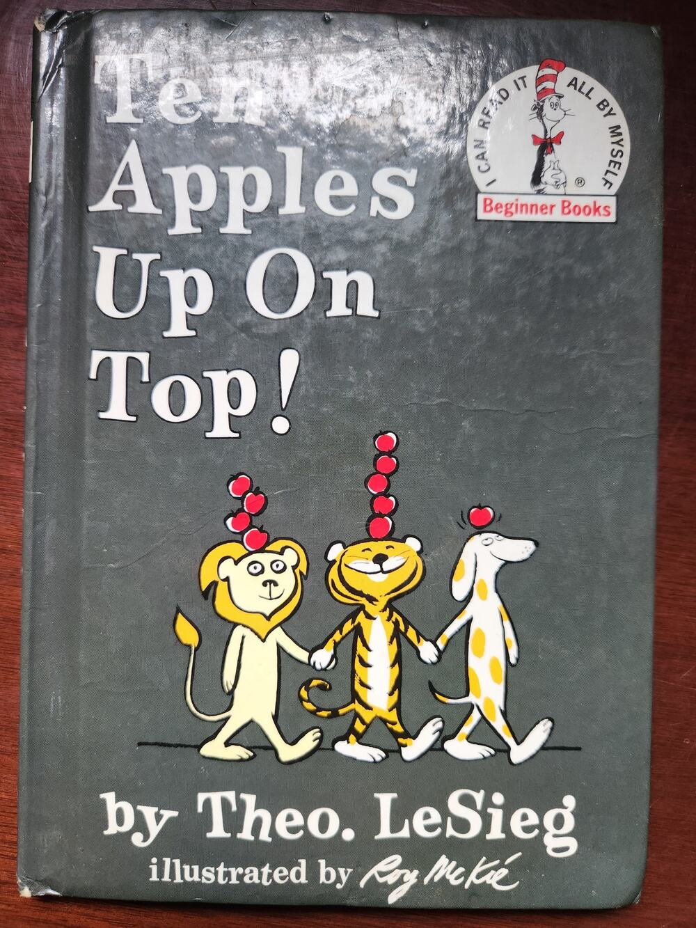 Ten Apples Up On Top Theo LeSieg Dr Seuss 1961 Vintage Beginner Book HC